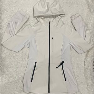 Cross Chill Jacket Repellshell In White